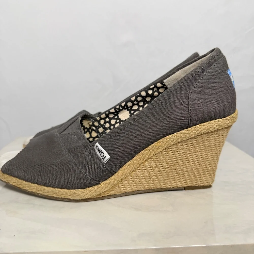 Toms peep toe